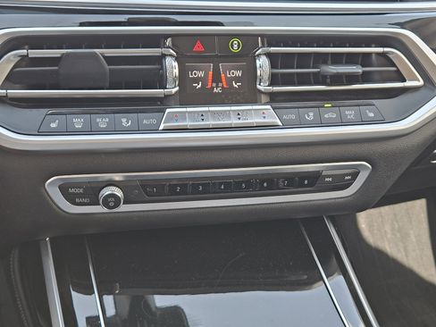 Used 2019 BMW X7 xDrive40i image 21