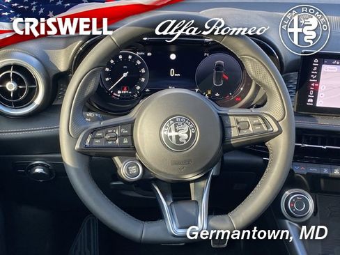 New 2025 Alfa Romeo Tonale image 43