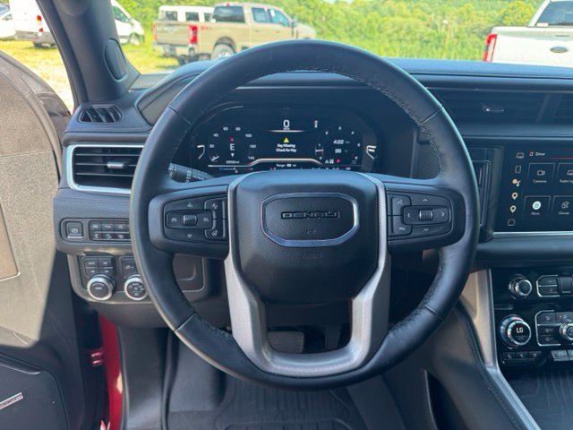 Used 2024 GMC Yukon XL Denali AWD/4WD image 21