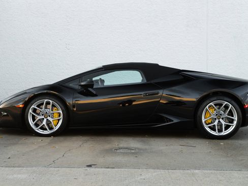 Used 2017 Lamborghini Huracan LP 580-2 image 9