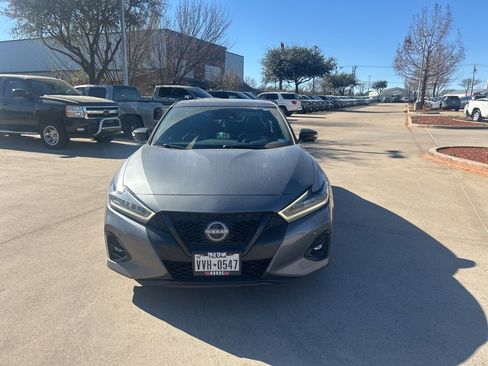 Certified 2023 Nissan Maxima SR w/ Sport Mat Group image 8