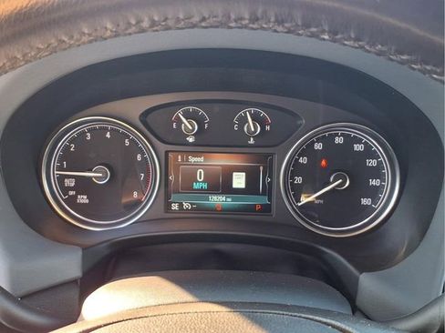 Used 2019 Buick Enclave Essence FWD image 14