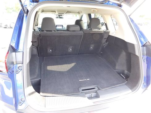 Used 2023 Nissan Rogue S FWD image 8