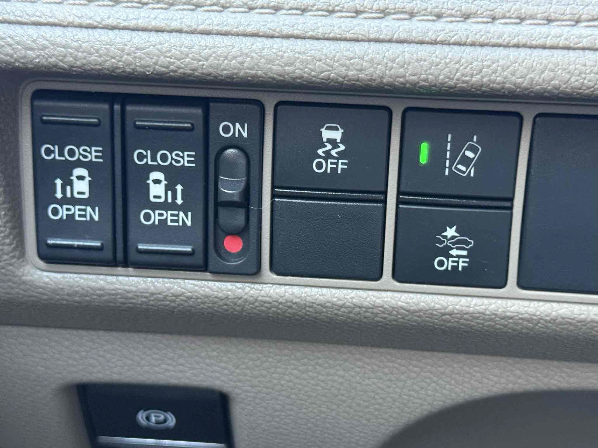 Used 2019 Honda Odyssey EX image 25