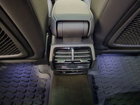 Certified 2025 Audi Q3 2.0T Premium w/ Convenience Package image 33