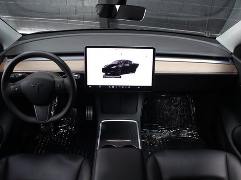Used 2022 Tesla Model Y Performance AWD/4WD image 25