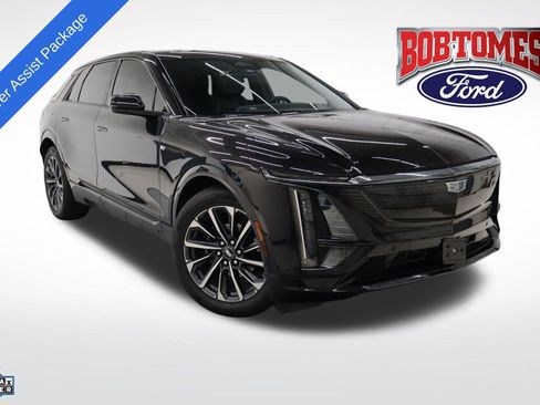Used 2024 Cadillac Lyriq Sport image 1