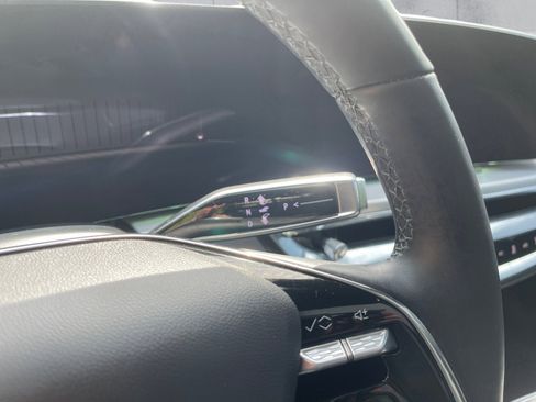 Used 2024 Cadillac Lyriq Luxury AWD/4WD image 29