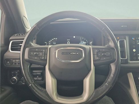 Used 2022 GMC Yukon XL Denali w/ Max Trailering Package AWD/4WD image 31