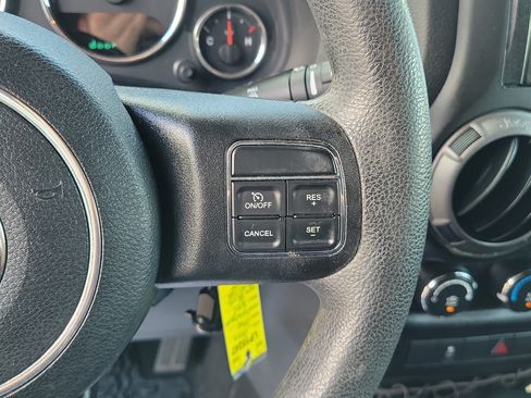 Used 2016 Jeep Wrangler Unlimited Sport AWD/4WD image 22