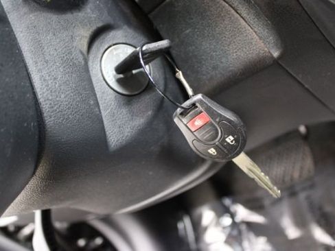 Used 2016 Nissan Versa Note SV image 14