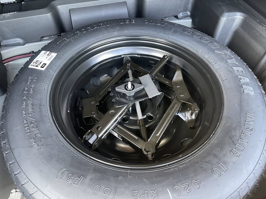 New 2026 Jeep Cherokee Laredo AWD/4WD image 13