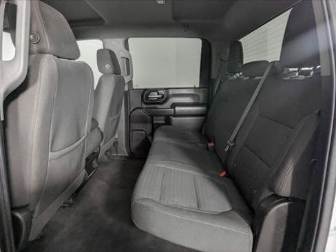 Used 2022 Chevrolet Silverado 2500 Custom w/ Custom Value Package AWD/4WD image 18