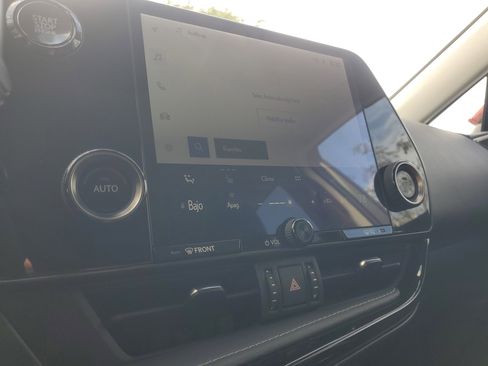 Used 2024 Lexus NX 250 FWD w/ Towing Package (2000 Lbs) image 25