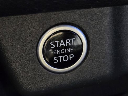 Certified 2023 Nissan Rogue SV image 28