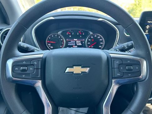 Used 2024 Chevrolet Blazer LT w/ Convenience Package FWD image 18