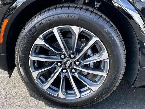 New 2026 Cadillac Lyriq Sport image 13