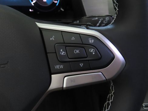New 2026 Volkswagen Atlas Cross Sport SE FWD image 15