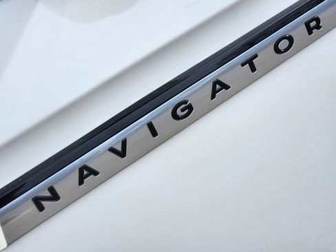 New 2026 Lincoln Navigator L Reserve image 17