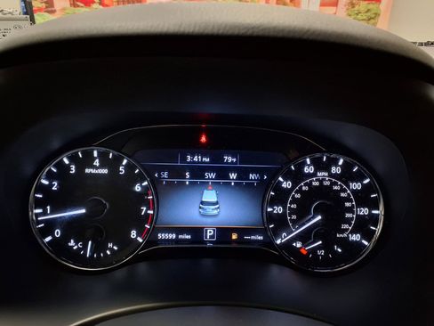 Used 2023 INFINITI QX80 Luxe w/ Cargo Package RWD image 32