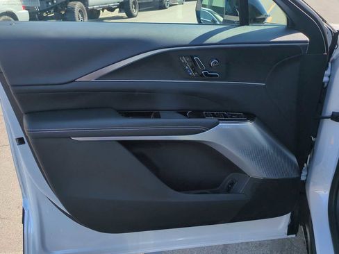 Used 2025 Cadillac Lyriq Sport image 10