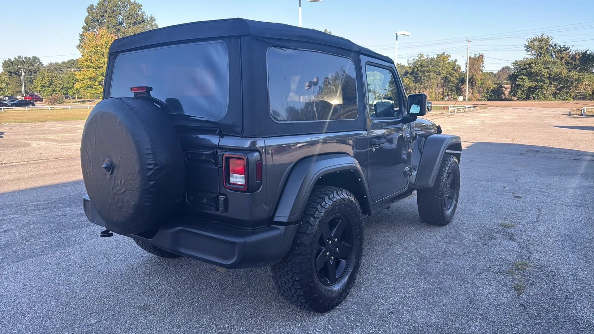 Used 2021 Jeep Wrangler Sport AWD/4WD image 5