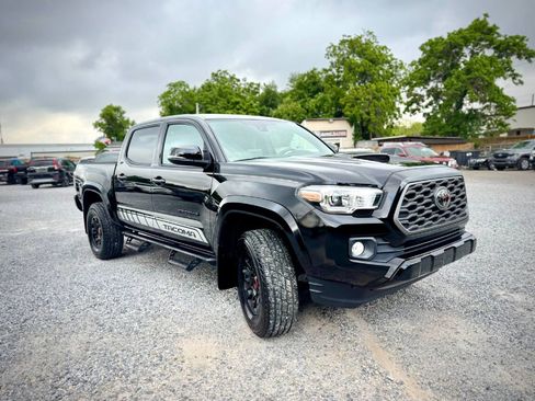 Used 2023 Toyota Tacoma TRD Sport RWD image 5
