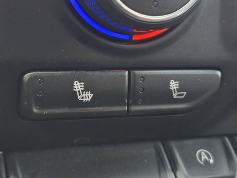 Used 2019 Chevrolet Silverado 1500 LT w/ All-Star Edition image 11