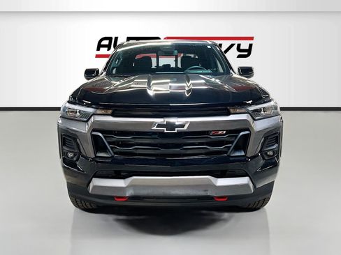 Used 2024 Chevrolet Colorado Z71 w/ LPO, Dark Essentials Package AWD/4WD image 2