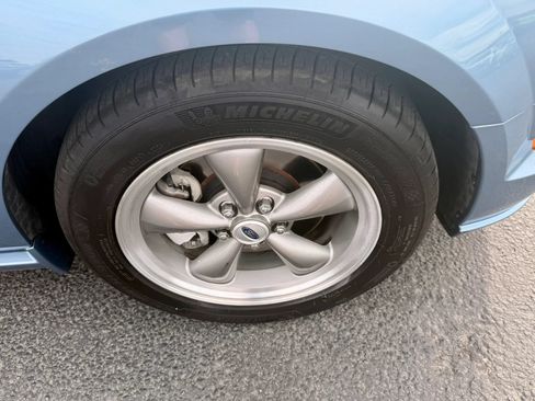 Used 2005 Ford Mustang GT Premium RWD image 16