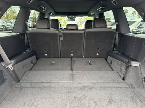 New 2026 Mercedes-Benz GLS 450 4MATIC image 36