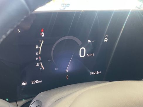 Used 2025 Buick Envista Sport Touring image 38