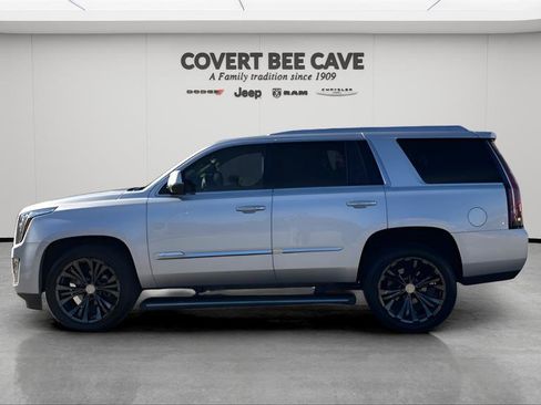 Used 2016 Cadillac Escalade Premium image 5