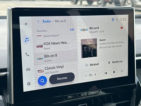 Certified 2026 Toyota Corolla SE w/ SE Premium Package image 17