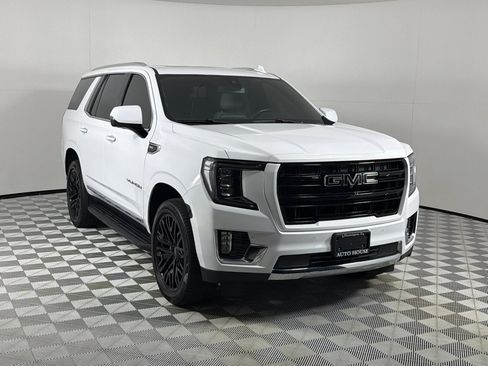 Used 2021 GMC Yukon SLT w/ SLT Premium Package AWD/4WD image 3