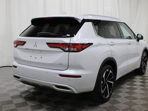 Used 2024 Mitsubishi Outlander SEL image 38