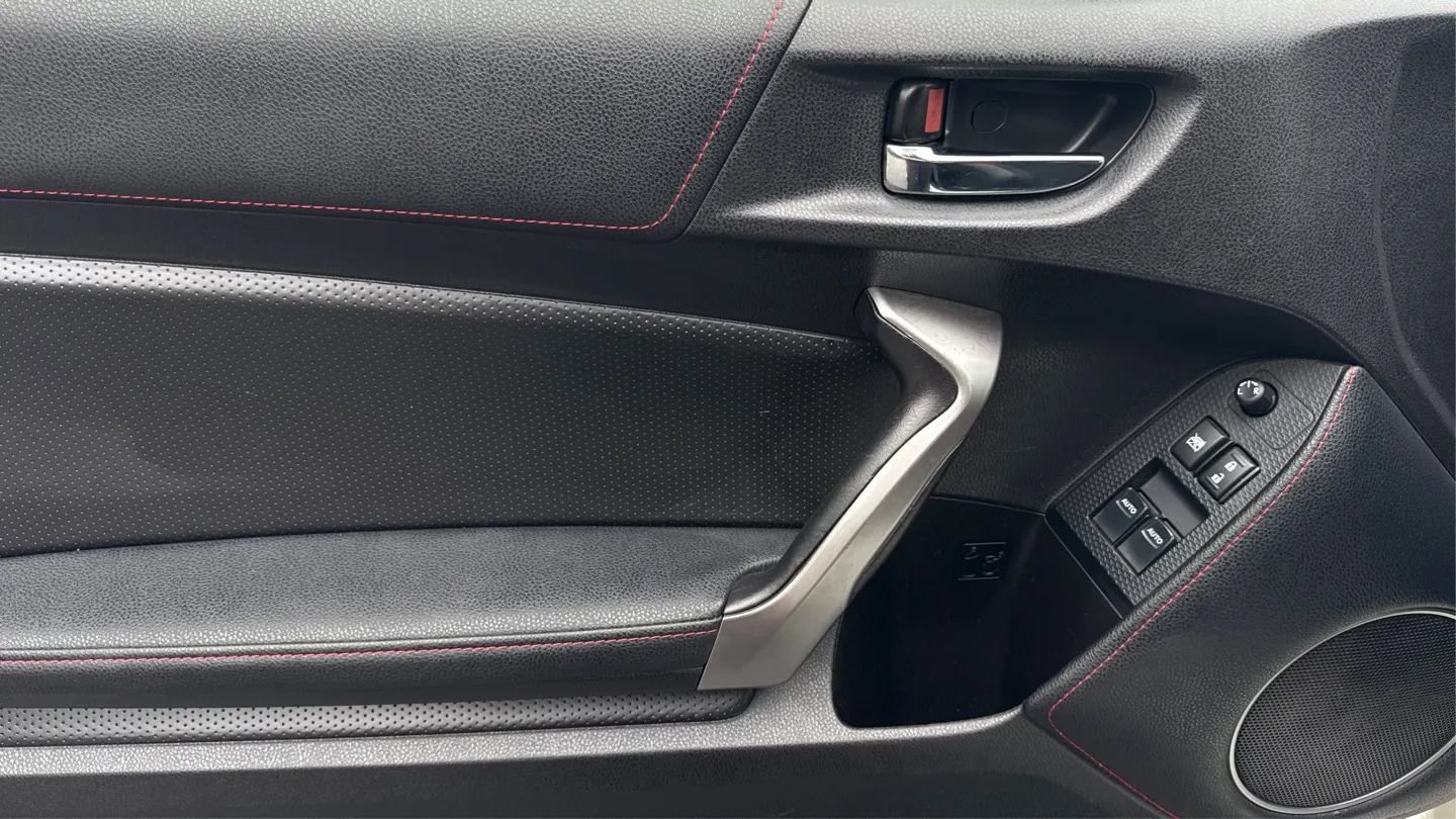 Used 2014 Scion FR-S RWD image 34