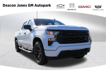 New 2026 Chevrolet Silverado 1500 Custom w/ Turbomax Blackout Package