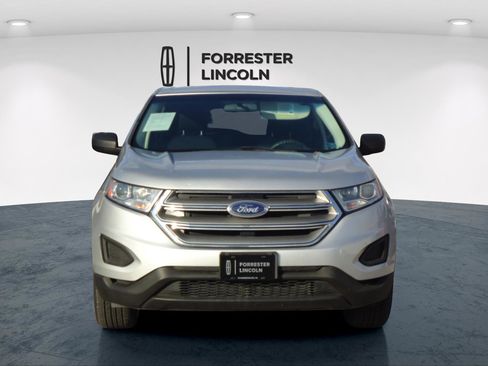 Used 2018 Ford Edge SE image 8