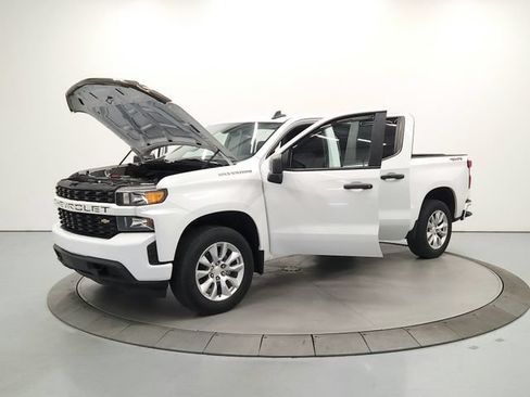 Used 2022 Chevrolet Silverado 1500 Custom AWD/4WD image 12
