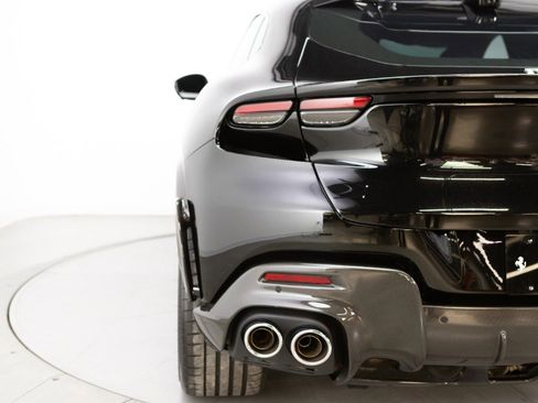 Used 2025 Ferrari Purosangue image 31
