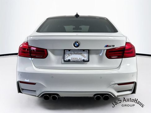 Used 2017 BMW M3 RWD image 6