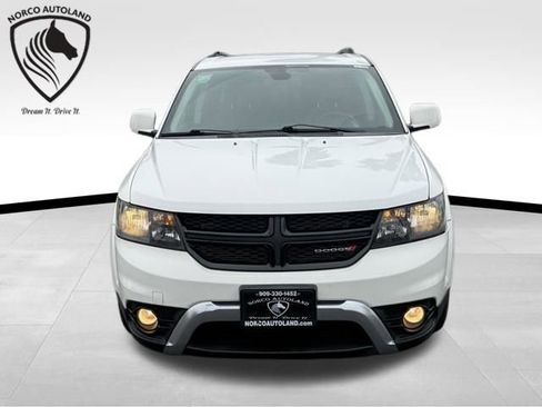 Used 2019 Dodge Journey Crossroad image 2
