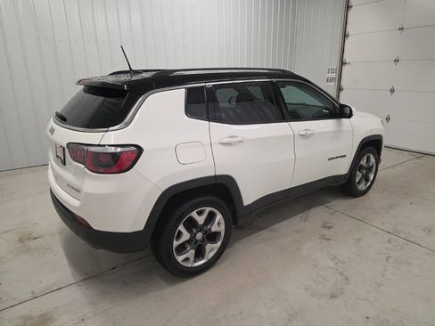 Used 2018 Jeep Compass Limited AWD/4WD image 6