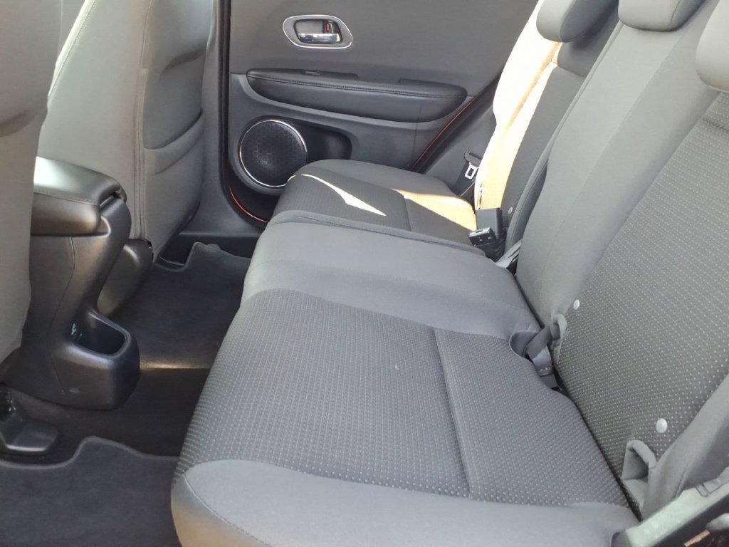 Used 2019 Honda HR-V EX image 16