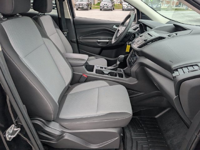 Used 2017 Ford Escape SE FWD image 11