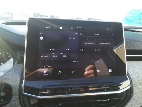 Used 2022 Jeep Compass Latitude image 19