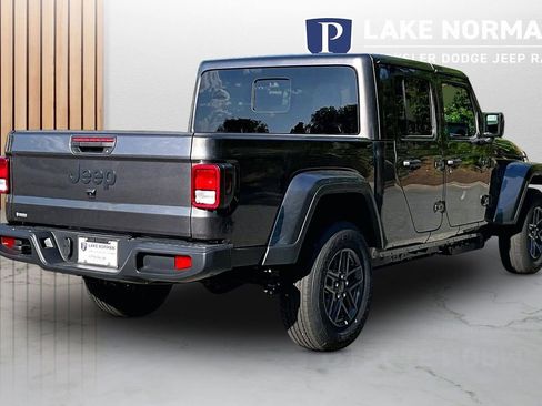 New 2026 Jeep Gladiator Sport AWD/4WD image 9