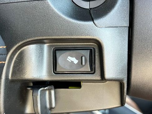 Used 2024 RAM 2500 Limited w/ Safety Group AWD/4WD image 30