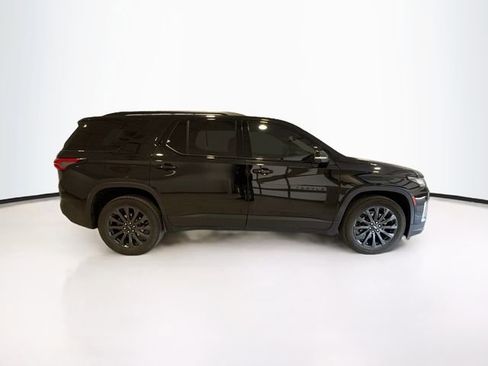 Used 2022 Chevrolet Traverse RS image 7